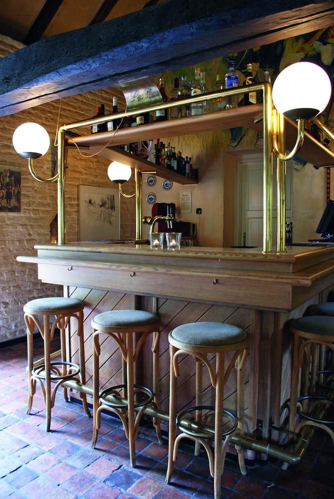 Fletcher Hotel-restaurant Kasteel Erenstein 4*