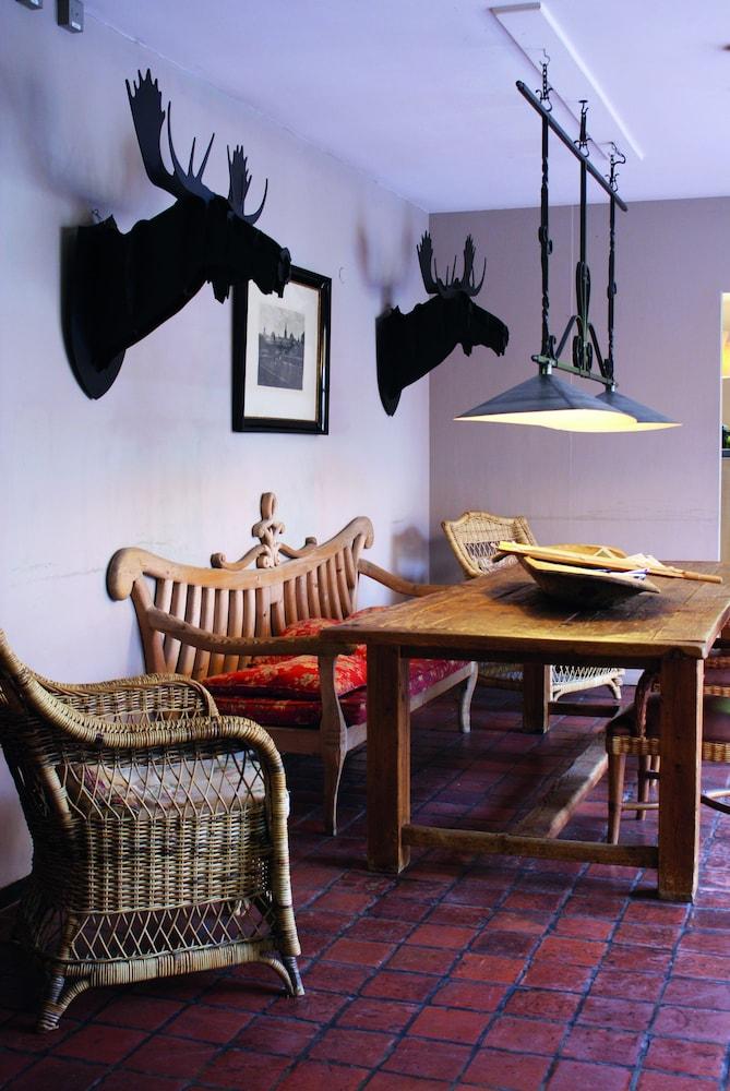 Hotel Fletcher Hotel-restaurant Kasteel Erenstein 4*
